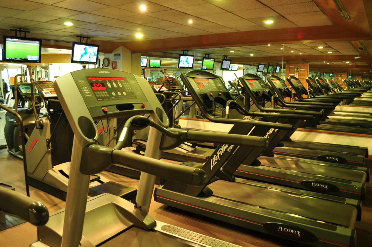 Royal Pedregal Hotel Cidade do México Exterior foto A row of treadmills